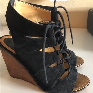 Cute black wedges